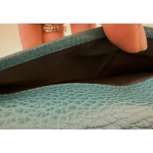 Gucci Interlocking GG Long Zip Around Wallet- Teal Preloved Great Condition - Picture 4 of 6